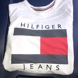 Tommy Hilfiger sweater